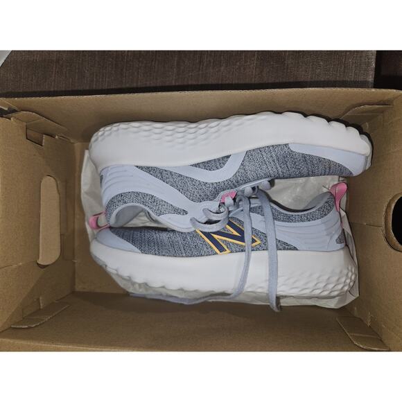 New Balance Womens Fresh Foam Roav V2 WROAVLG2 Gray Running Shoes Sneakers 6.5 B - Picture 7 of 8